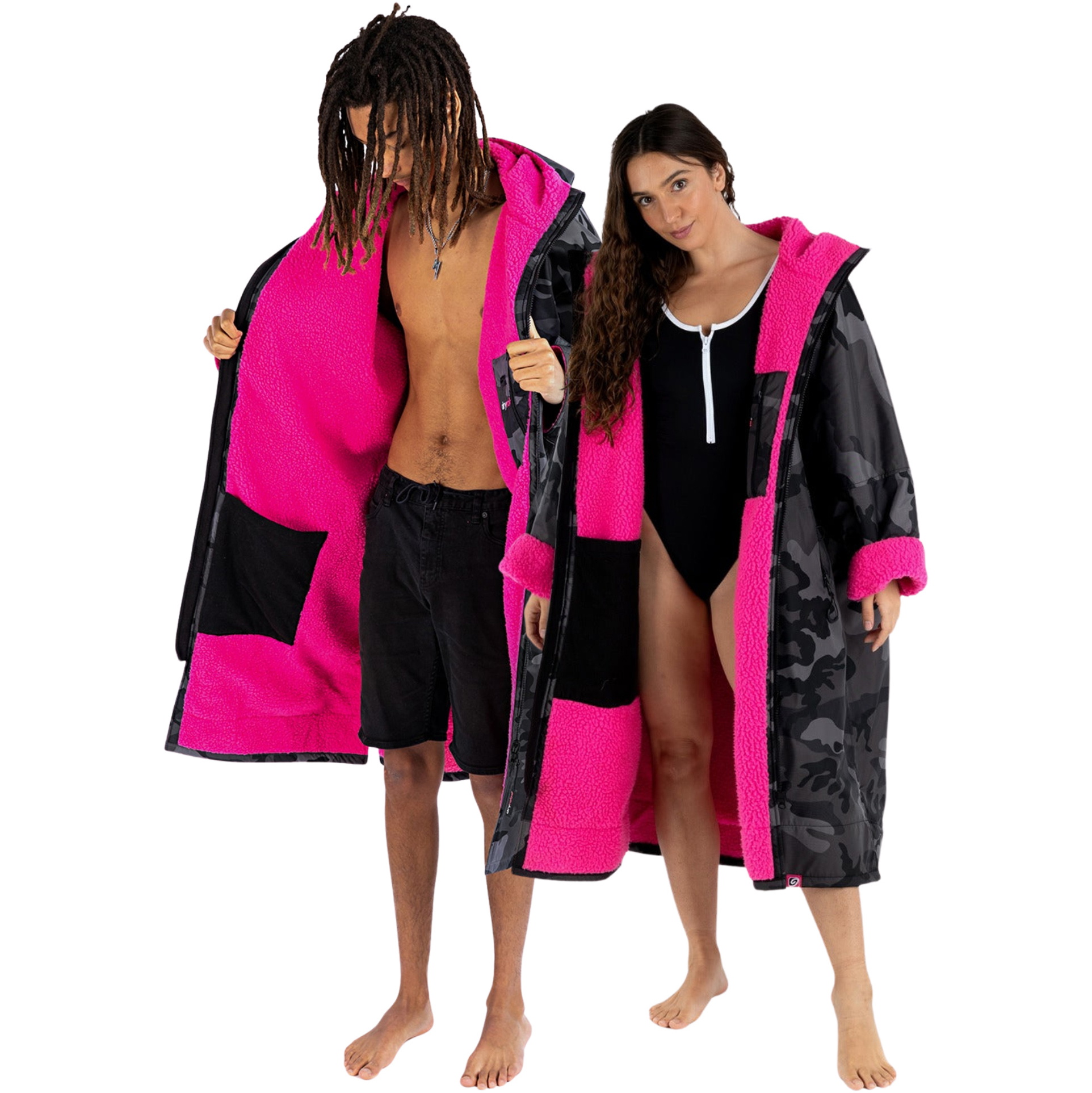 2026 Dryrobe Advance Long Sleeve Changing Robe DALSV3 - Black Camo / Pink